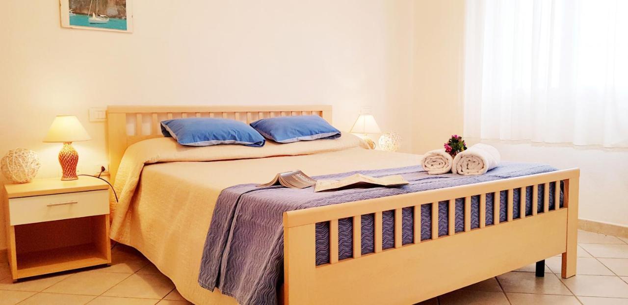 Pareja Apartments Orosei Extérieur photo